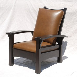 Replica Gustav Stickley Early Version Reverse Tapered Leg Clip-Corner Bow Arm Morris Chair